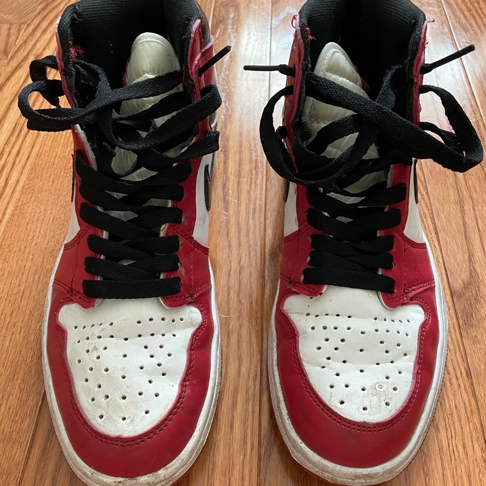 Jordan 1 Mid Chicago